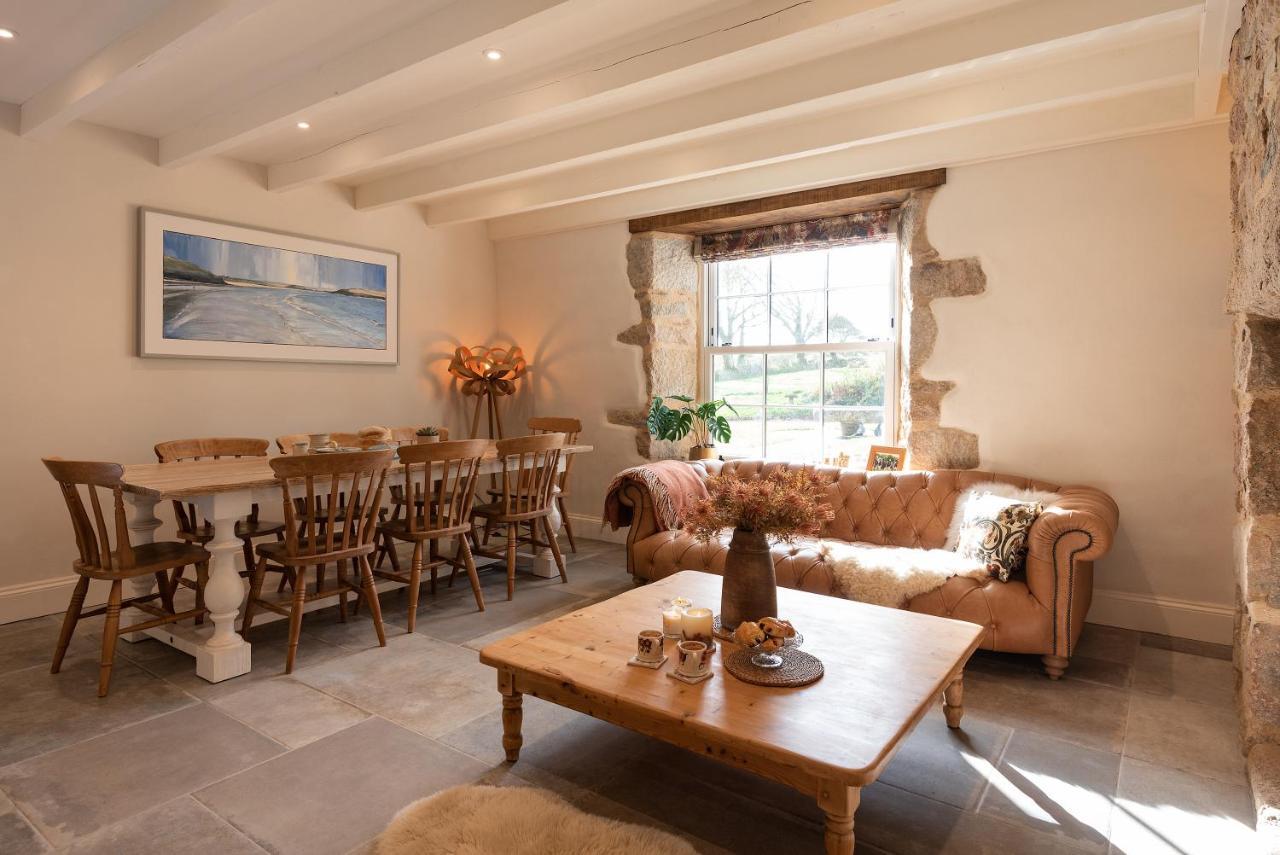Trevidgeowe Farmhouse Bed & Breakfast Bodmin Exterior photo