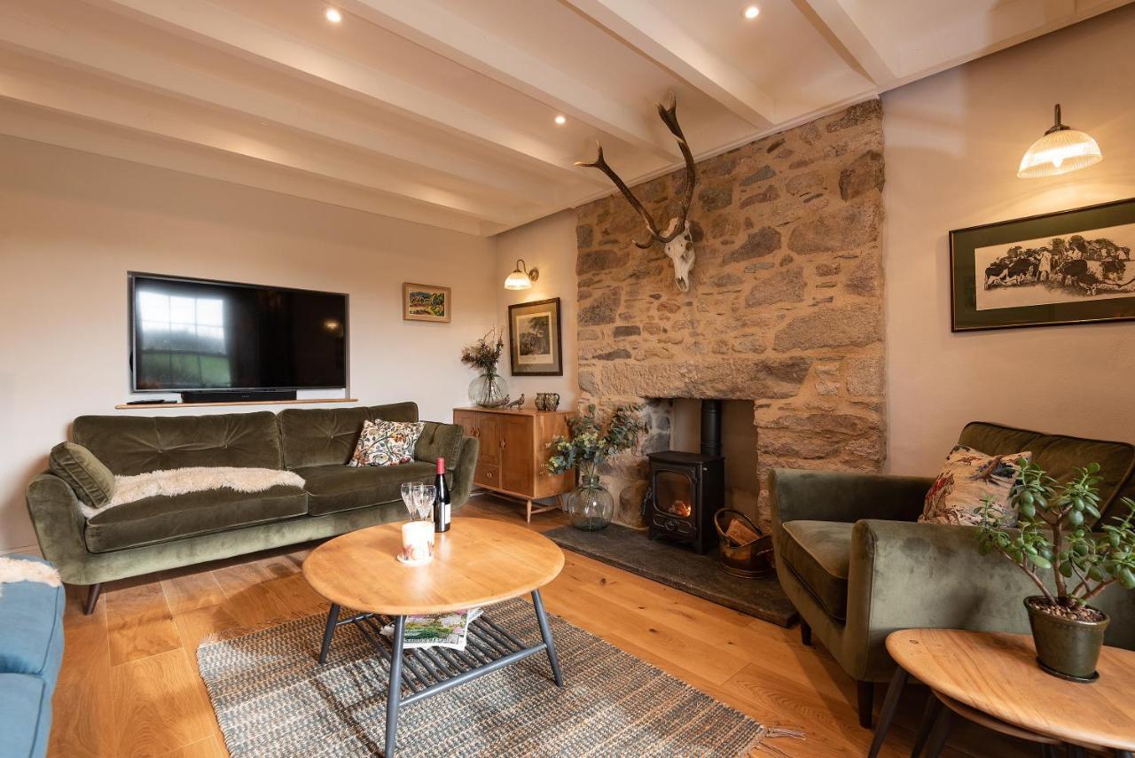 Trevidgeowe Farmhouse Bed & Breakfast Bodmin Exterior photo